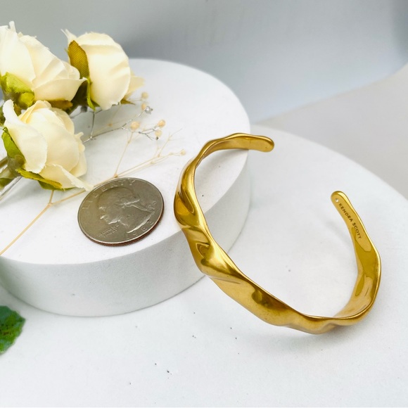 Kendra Scott Jewelry - Kendra Scott Holland Cuff Bracelet In Vintage Gold